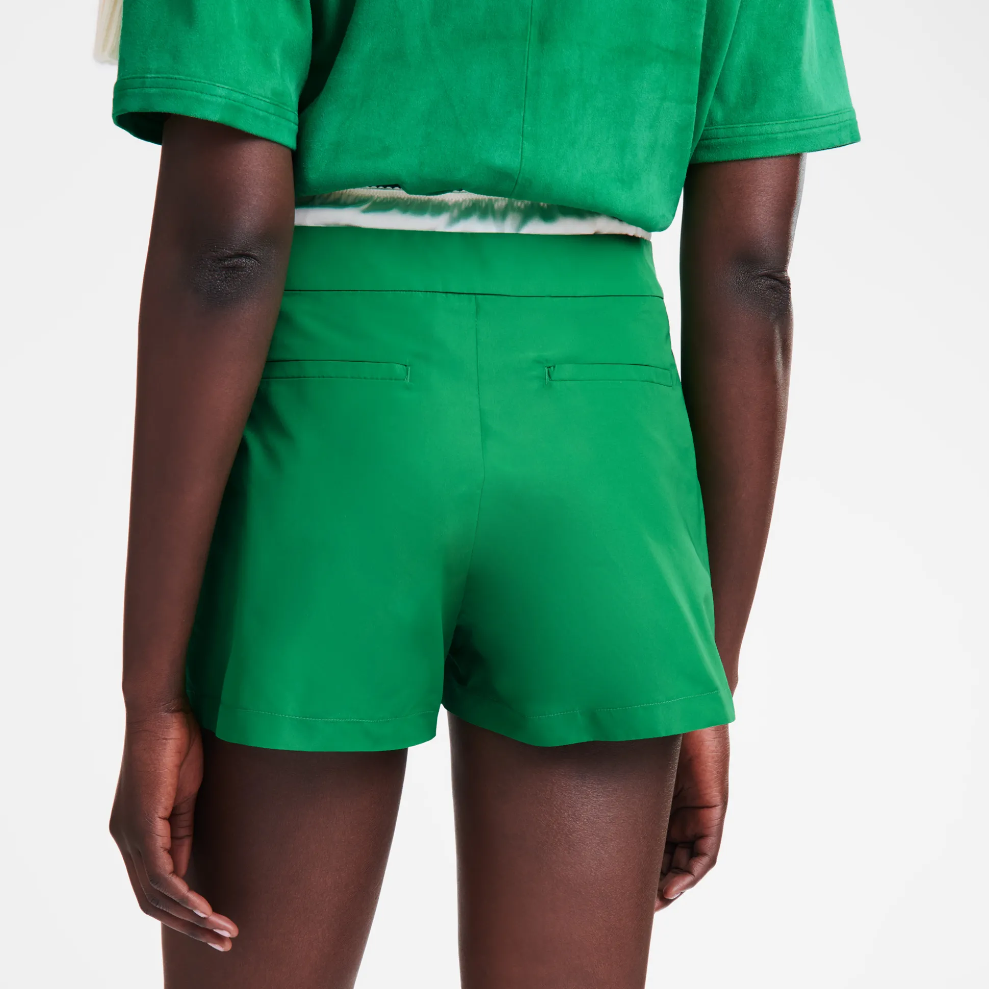 kurze_hose_mit_grtelpatch_3.webp Longchamp Kurze Hose mit Gürtel-Patch^Damen Hosen & Shorts