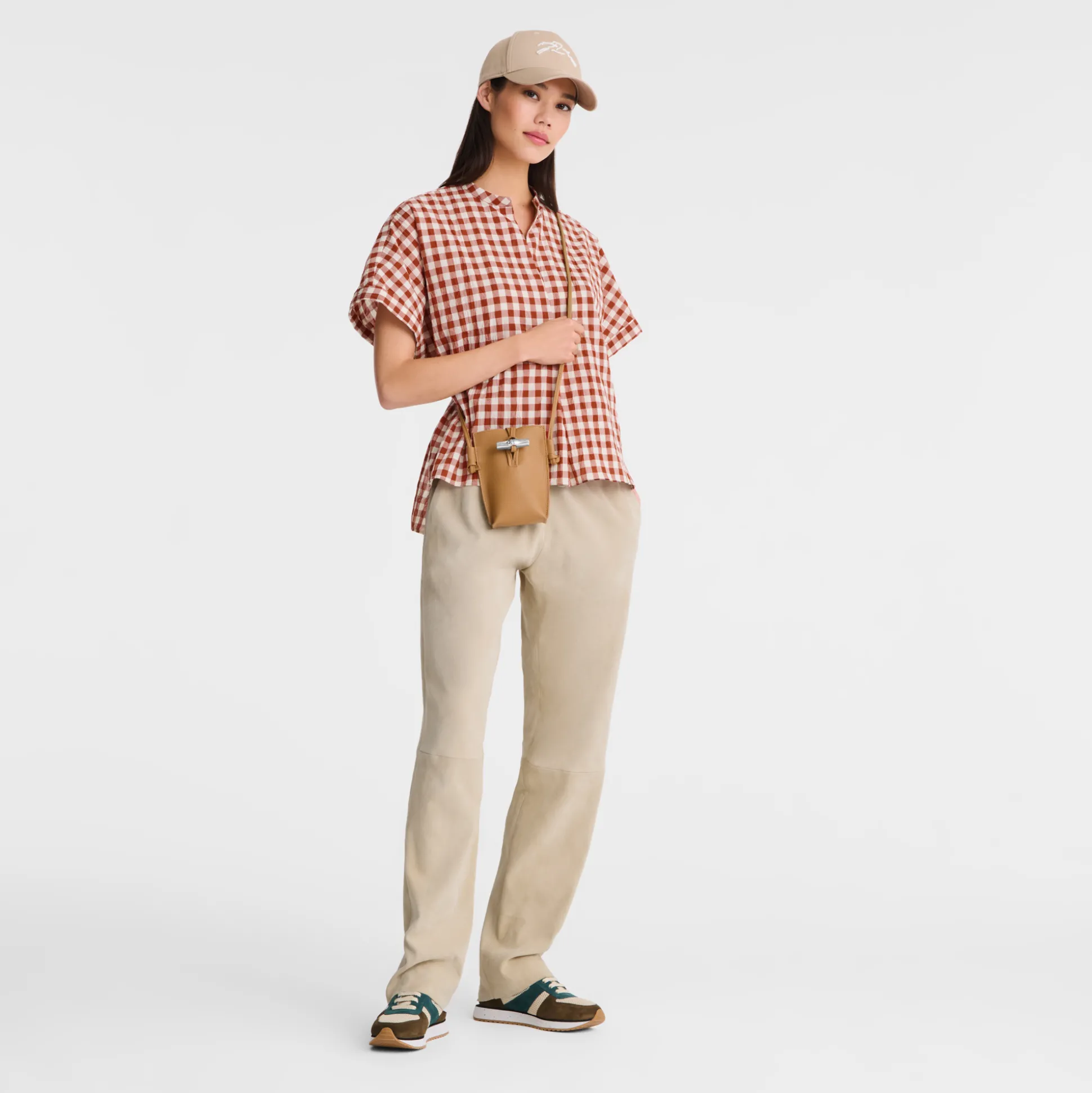 mobiltelefonetui_mit_lederbndchen_1-1.webp Longchamp Mobiltelefon-Etui mit Lederbändchen^Damen Aktentaschen & Etuis | Handytasche