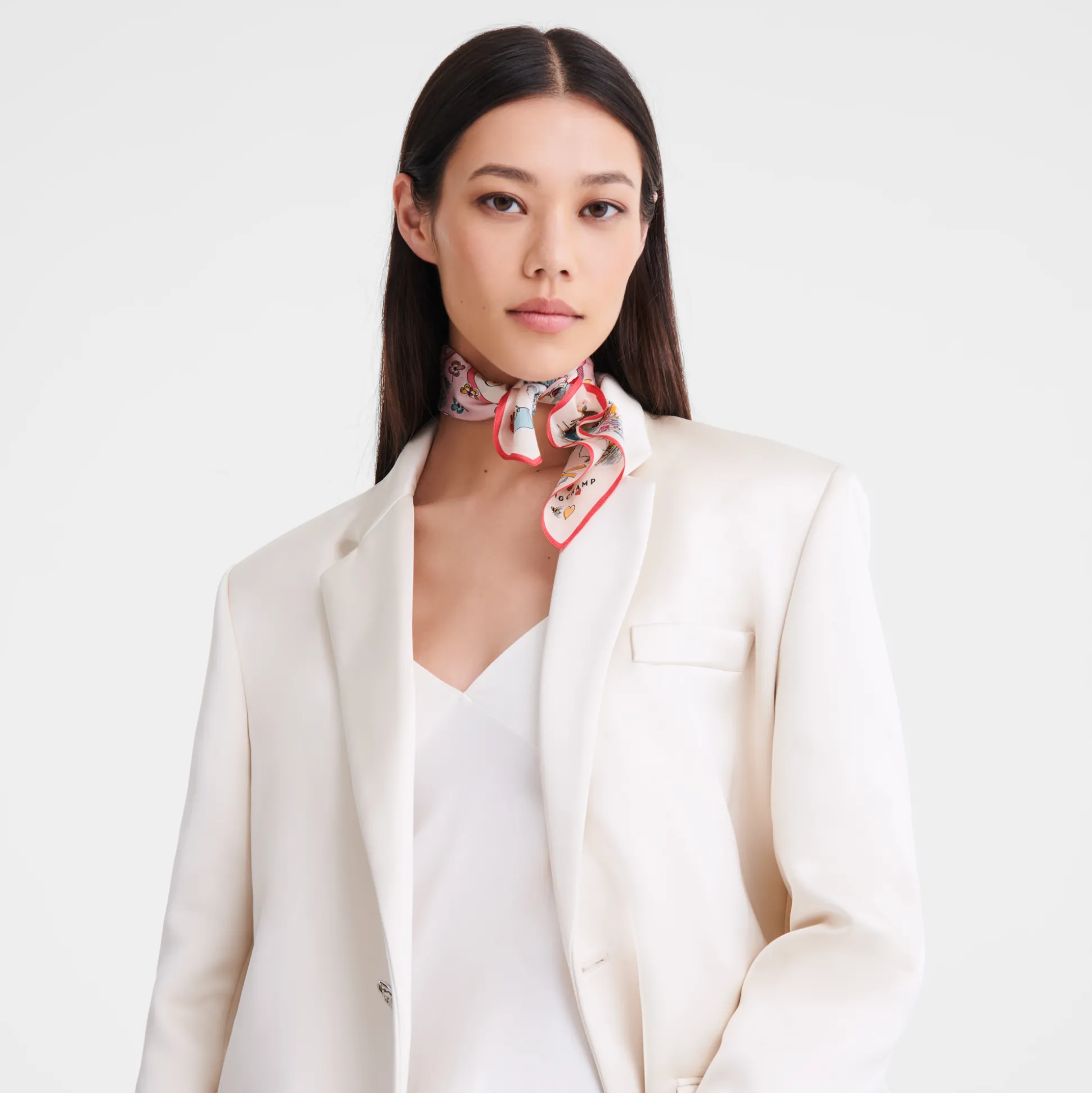 seidenschal__1-43.webp Longchamp Seidenschal 50^Damen Seidentücher