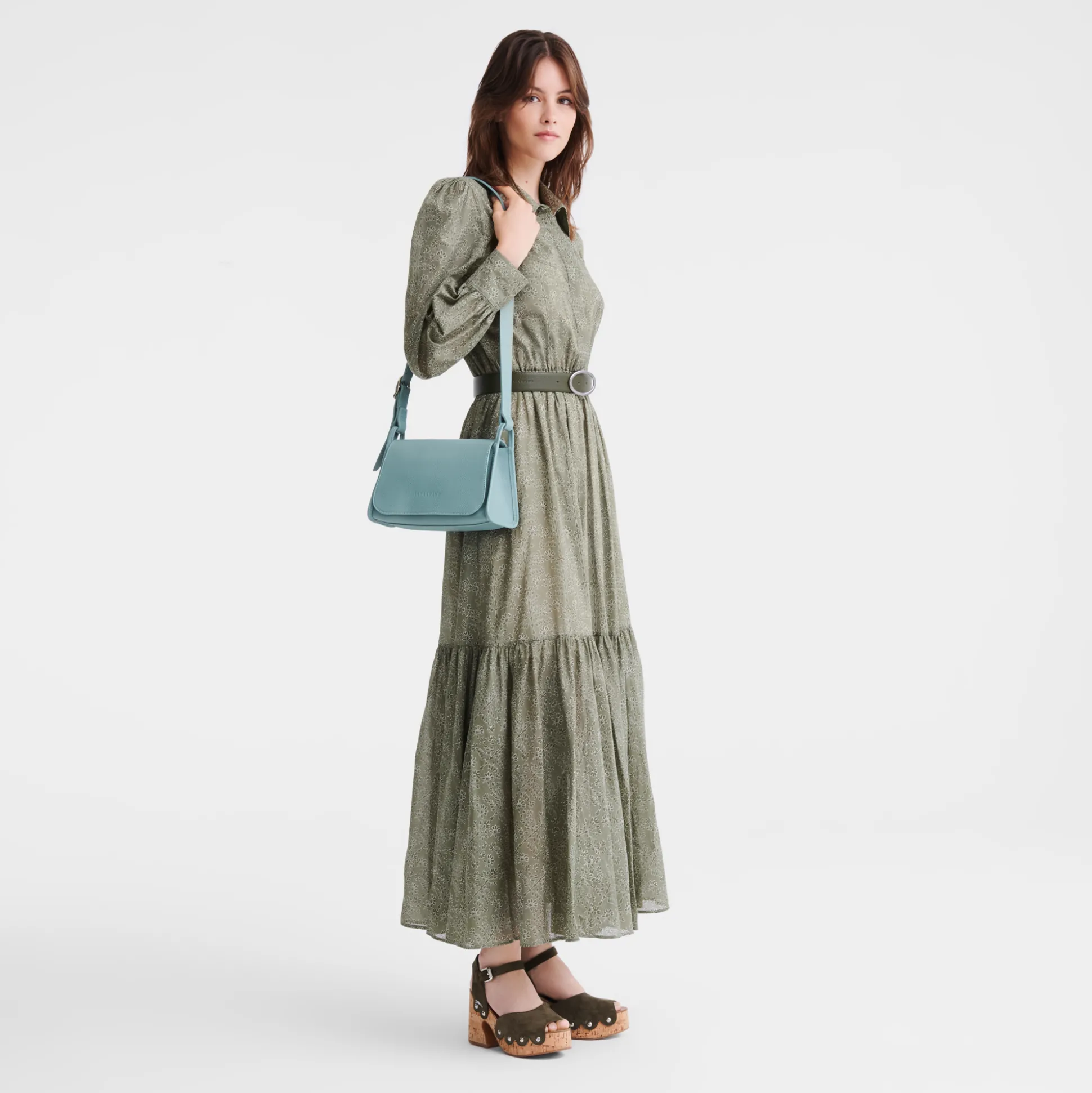 umhngetasche_m_1-2.webp Longchamp Umhängetasche M^Damen Taschen Mit Schulterriemen | Taschen Mit Schulterriemen